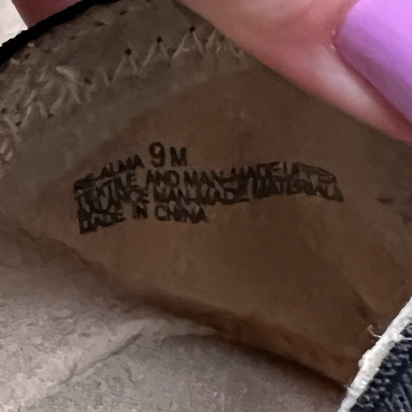 Relativity Black Flats Size 9 - Picture 4 of 5